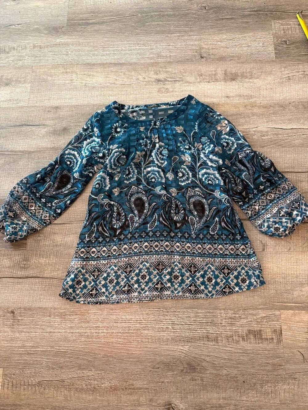 Reborn Blouse Size S Blue Floral Paisley Long Sleeve